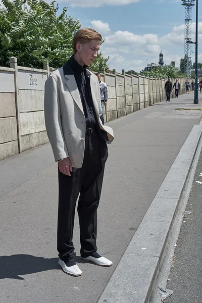 Look 27